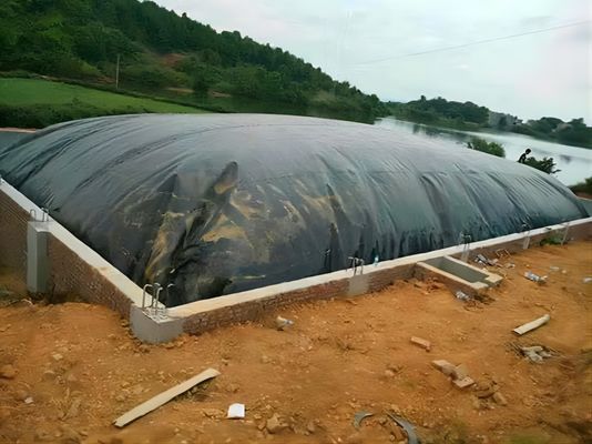 Smooth Geomembrane HDPE Pond Liner 1mm 2mm Anti Puncture Tear Resistance UV Resistance