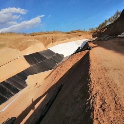 HDPE Geomembrane 1m-8m Width Waterproof Dam Pond Liner Density 0.940g/cm3