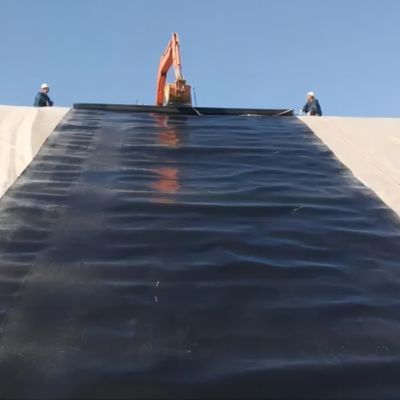1-6m Width HDPE Geomembrane Fish Pond Liner for Landfill Sites 0.1mm-2.8mm Thickness