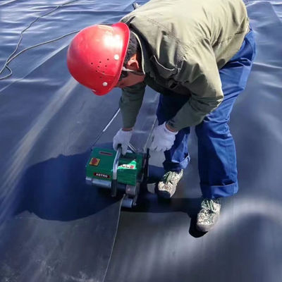 ASTM GRI-GM13 Standard HDPE Geomembrane Sheet for Aquaculture Pond Liner in 1m-8m Width